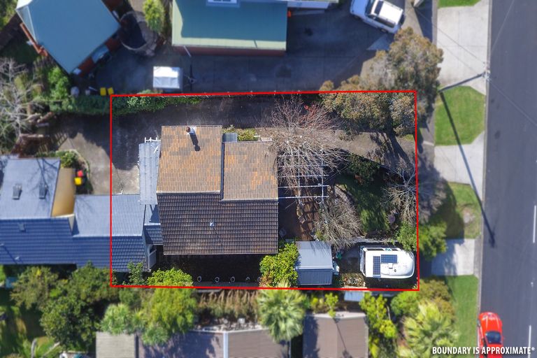 Photo of property in 2/162 Deep Creek Road, Torbay, Auckland, 0630