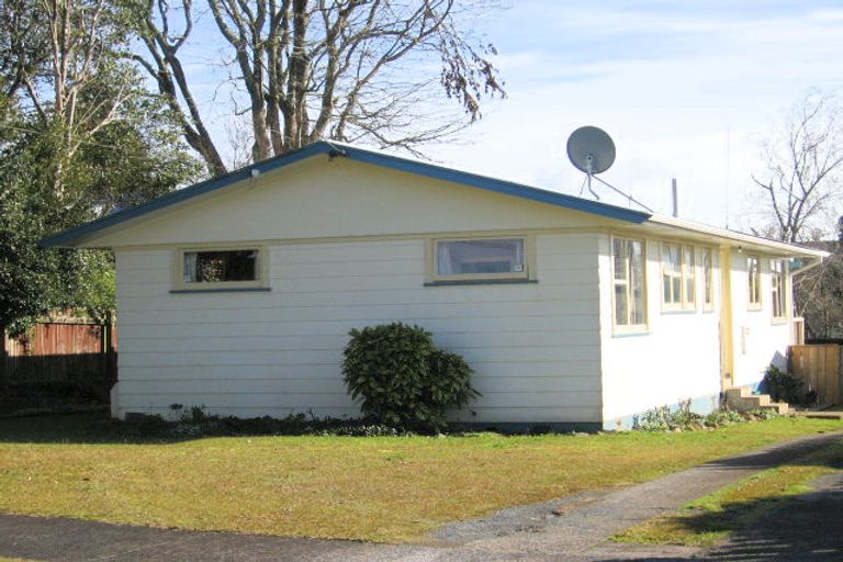Photo of property in 10 Wanaka Place, Glenview, Hamilton, 3206