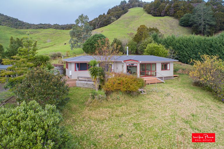 Photo of property in 210 Irvine Road, Purua, Whangarei, 0176