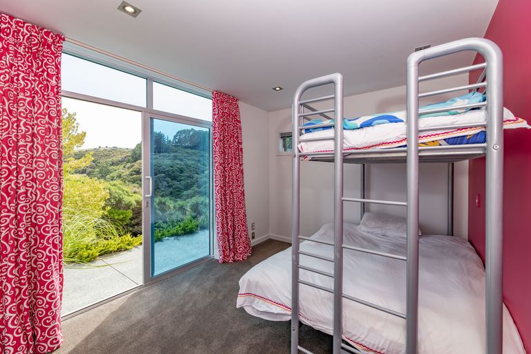 Photo of property in 6 Langlois Lane, Akaroa, 7520