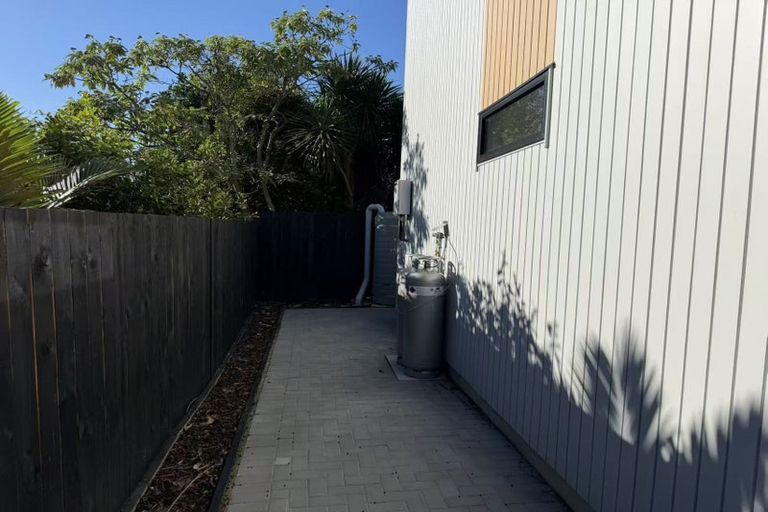 Photo of property in 363d Bucklands Beach Road, Bucklands Beach, Auckland, 2012