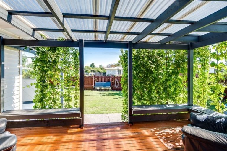 Photo of property in 27 Magdalen Crescent, Pirimai, Napier, 4112