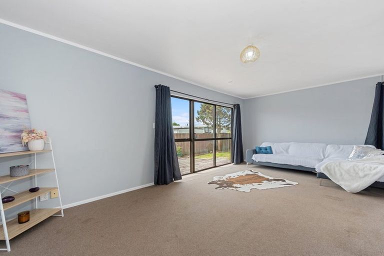 Photo of property in 52b Lloyd Drive, Nawton, Hamilton, 3200
