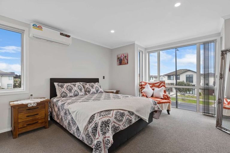 Photo of property in 50 Kauri Heart Avenue, Takanini, 2112