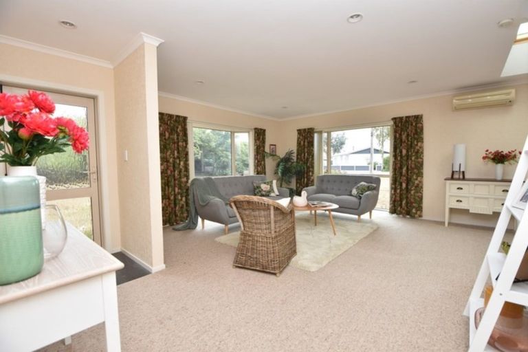 Photo of property in 21 Frederick Street, Carterton, 5713