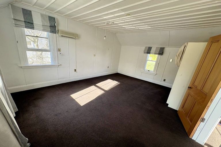 Photo of property in 31 Coote Road, Bluff Hill, Napier, 4110