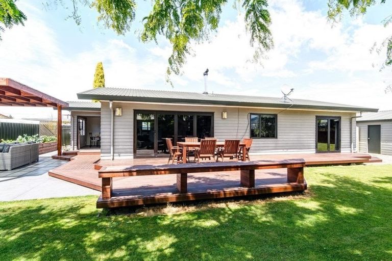 Photo of property in 70 Pa Street, Motueka, 7120