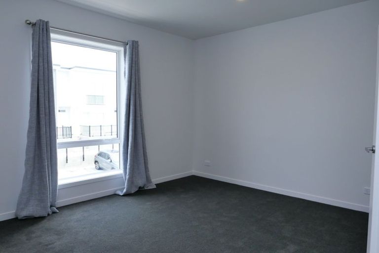 Photo of property in 11/30 Adventure Drive, Whitby, Porirua, 5024