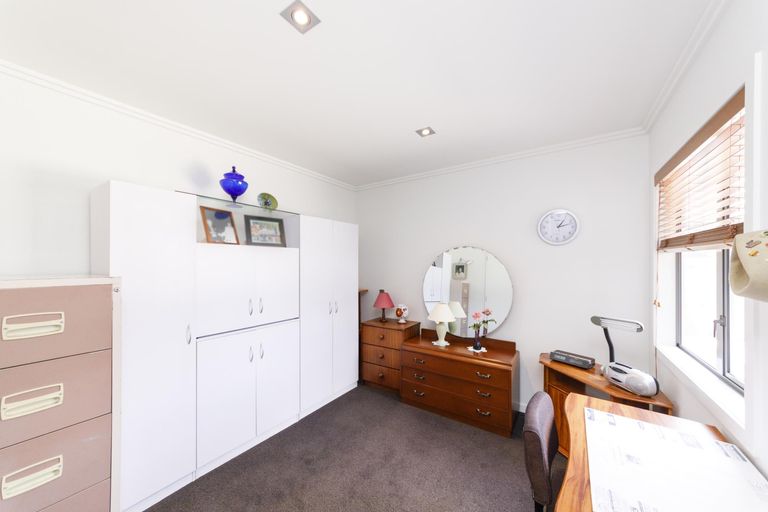 Photo of property in 23a Rosalie Terrace, Kelvin Grove, Palmerston North, 4414