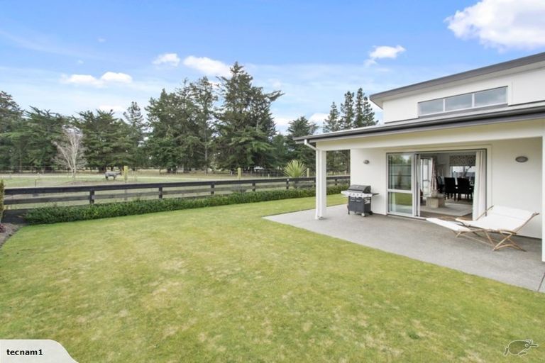 Photo of property in 69 Huntingdon Drive, Rangiora, 7400