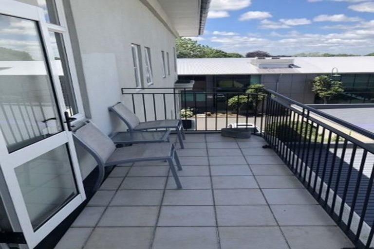 Photo of property in 2e/11 London Street, Hamilton Central, Hamilton, 3204