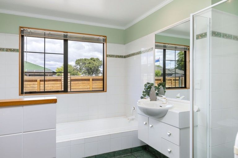 Photo of property in 14 Springswood Grove, Springlands, Blenheim, 7201