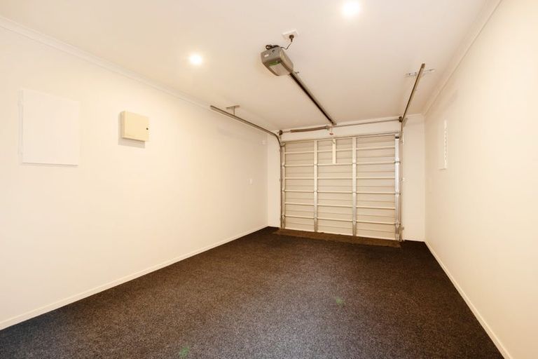Photo of property in 27 Stockport Grove, Churton Park, Wellington, 6037