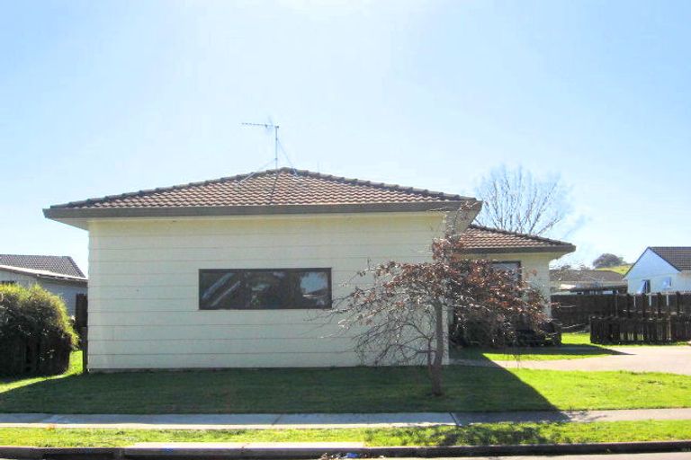 Photo of property in 8 Elsie Morton Place, Papakura, 2110