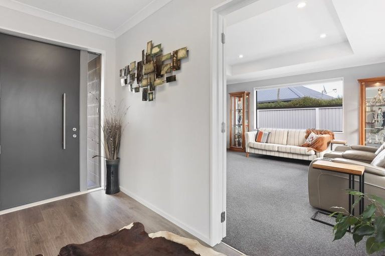 Photo of property in 15 Belgrave Drive, Rangiora, 7400