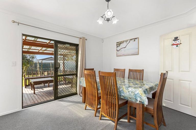 Photo of property in 14 Catalina Drive, Melville, Hamilton, 3206