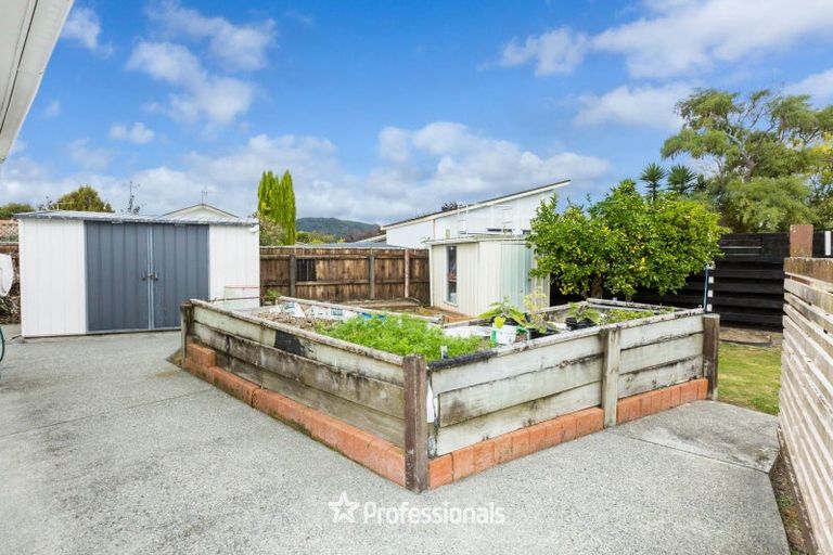 Photo of property in 15a Bonnie Glen Crescent, Ebdentown, Upper Hutt, 5018