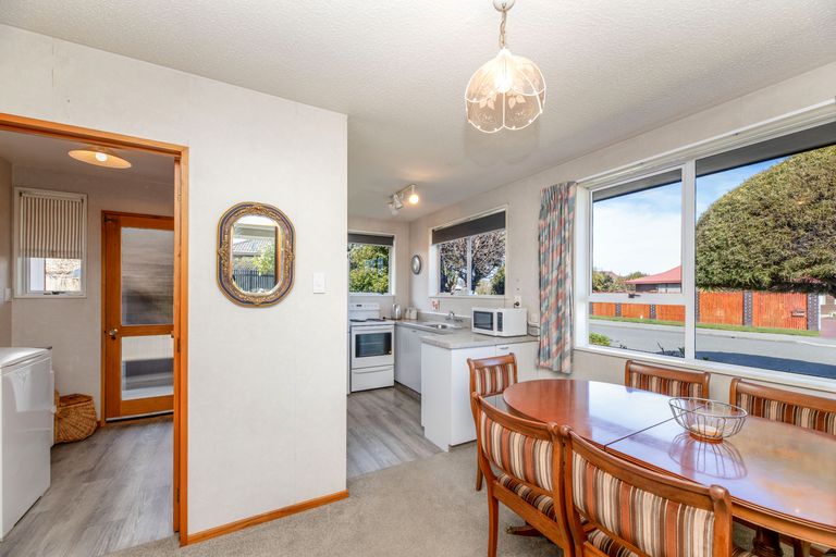 Photo of property in 1/25 Peebles Drive, Hei Hei, Christchurch, 8042