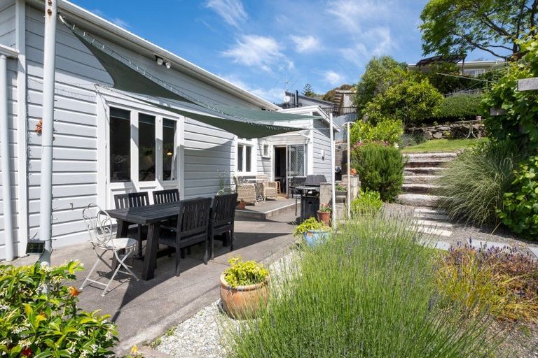 Photo of property in 8 Goldsmith Terrace, Hospital Hill, Napier, 4110