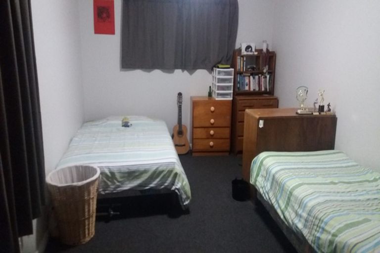 Photo of property in 33 Miranda Street, Cannons Creek, Porirua, 5024