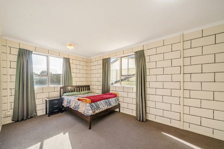 Photo of property in 110 Holborn Drive, Stokes Valley, Lower Hutt, 5019