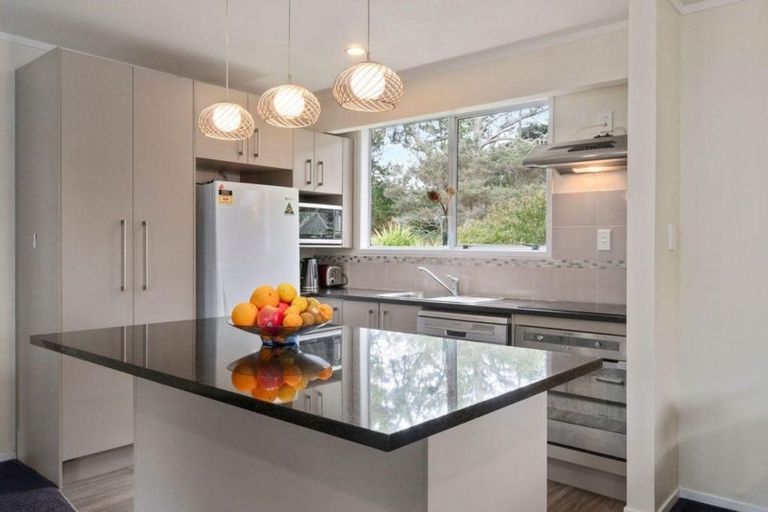 Photo of property in 23 Claverdon Drive, Massey, Auckland, 0614