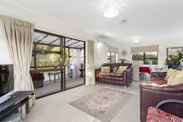 Photo of property in 97b Rosario Crescent, Red Beach, 0932