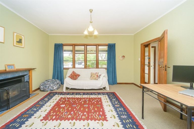 Photo of property in 11 Park Road, West End, Palmerston North, 4412