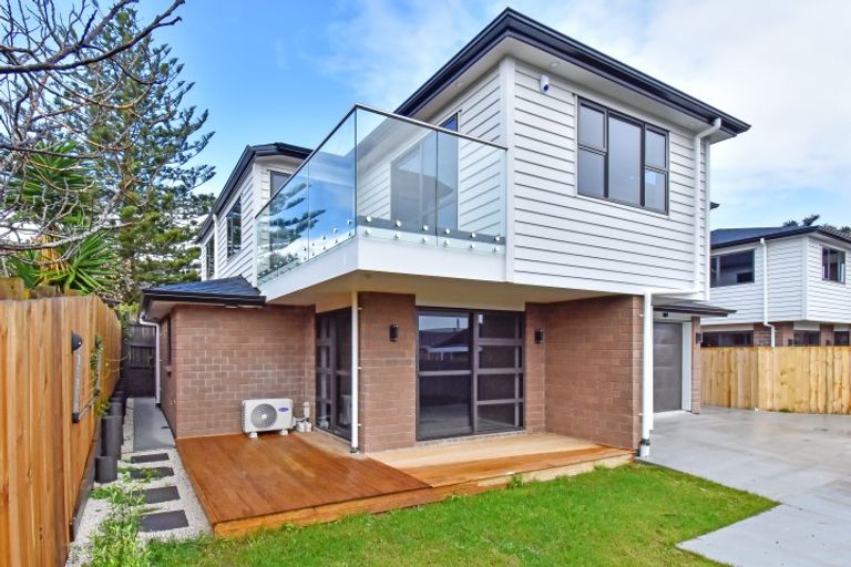 Photo of property in 10b Rothery Road, Hillpark, Auckland, 2102