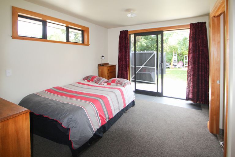 Photo of property in 18 Maclean Street, Glenavy, Waimate, 7980