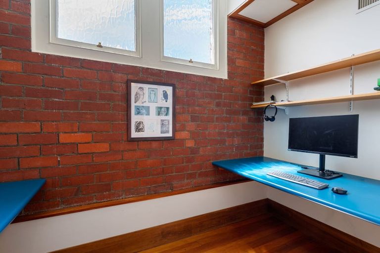 Photo of property in 2/32 Pitt Street, Wadestown, Wellington, 6012