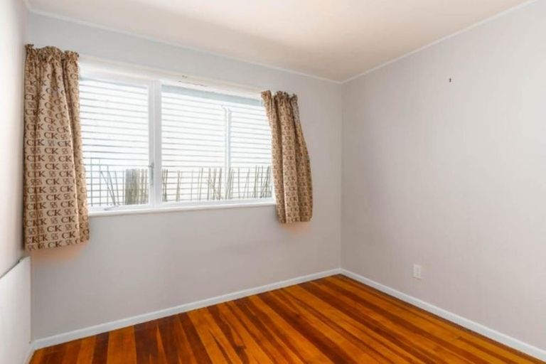 Photo of property in 5 Haumia Street, Johnsonville, Wellington, 6037