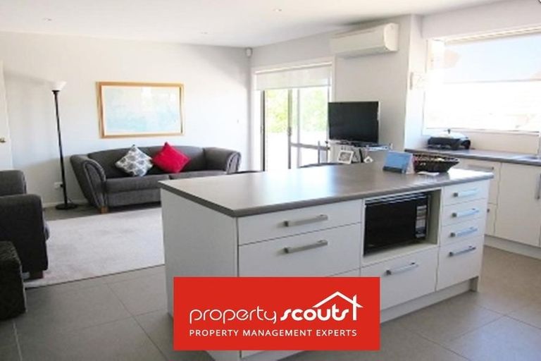 Photo of property in 18 Tatyana Place, Massey, Auckland, 0614