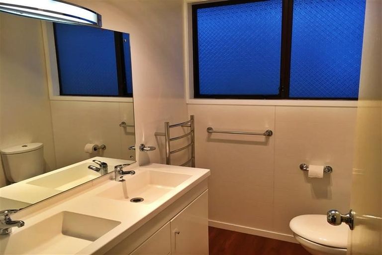 Photo of property in 36 Bodmin Terrace, Camborne, Porirua, 5026