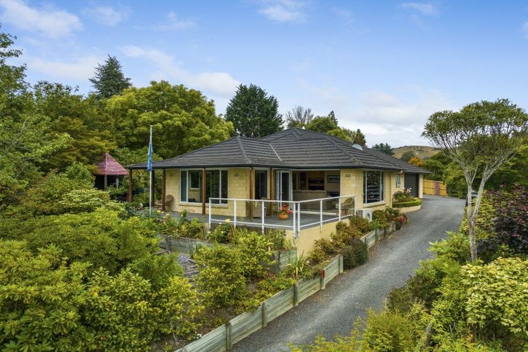 Photo of property in 7 Sandhead Street, Waihola, Milton, 9073