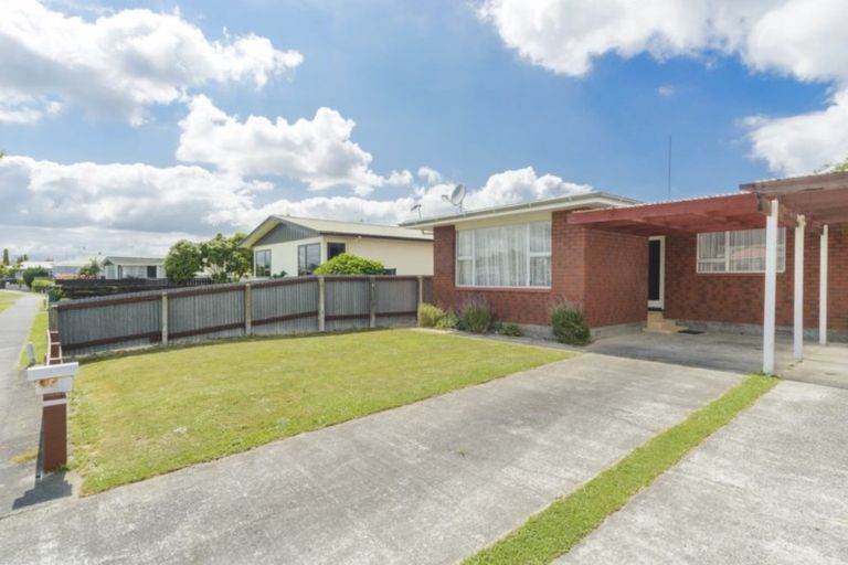 Photo of property in 48a Herbert Avenue, Cloverlea, Palmerston North, 4412