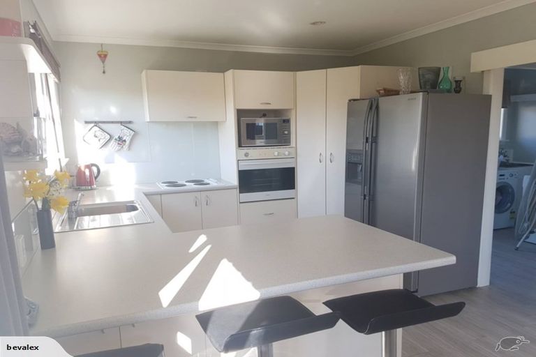 Photo of property in 9 Aztec Place, Redwood, Christchurch, 8051