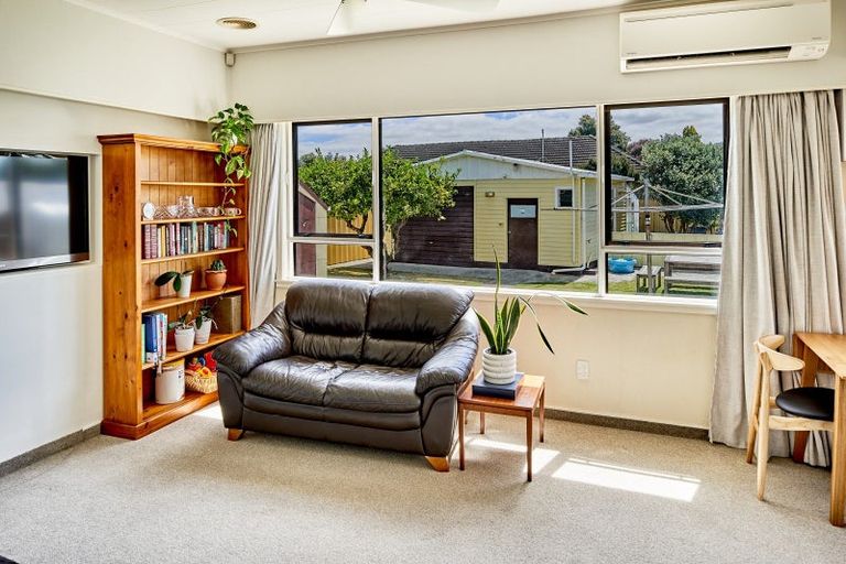 Photo of property in 33 Haig Street, Waterloo, Lower Hutt, 5011