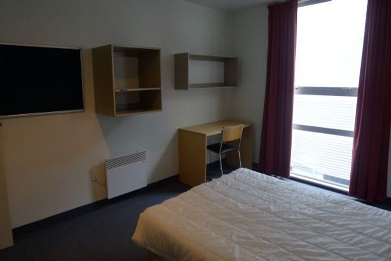 Photo of property in Hanson House, 8/27 Hanson Street, Mount Cook, Wellington, 6021