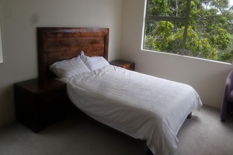 Photo of property in 182 Opanuku Road, Henderson Valley, Auckland, 0612