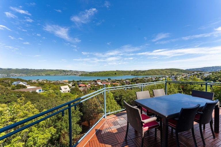 Photo of property in 7 Cromarty Place, Papakowhai, Porirua, 5024