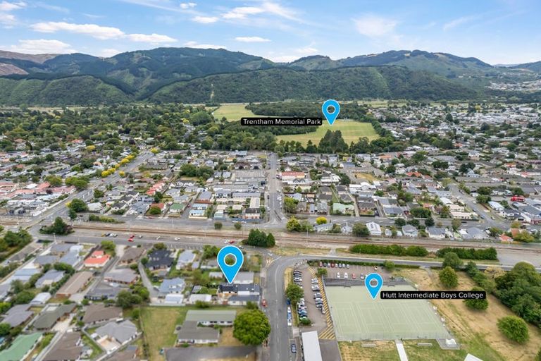 Photo of property in 54 Granville Street, Silverstream, Upper Hutt, 5019