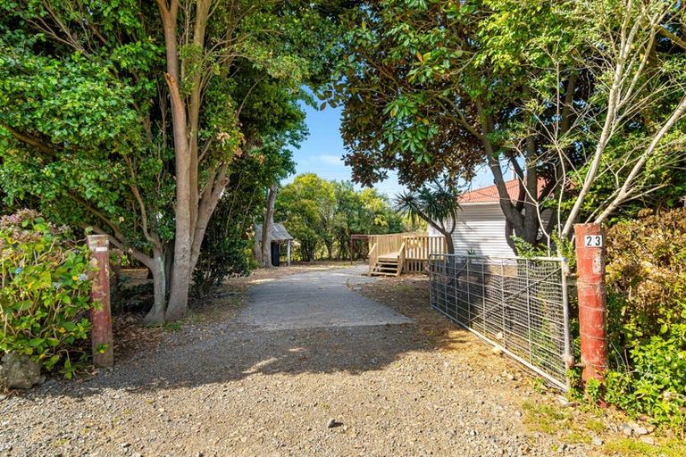 Photo of property in 23 Red Hills Road, Massey, Auckland, 0614