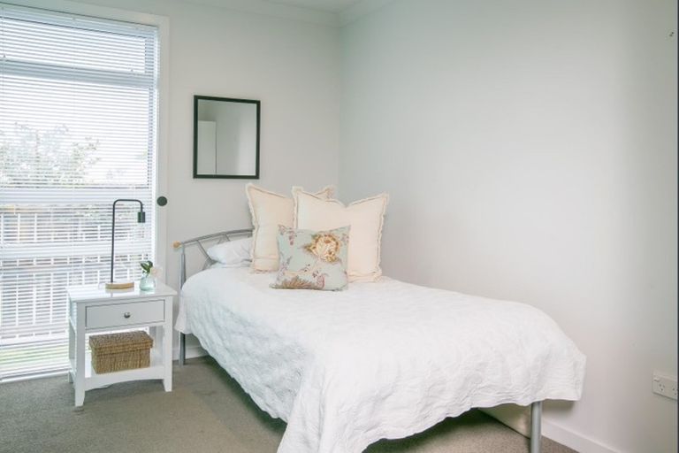 Photo of property in 43 Reading Street, Greytown, 5712