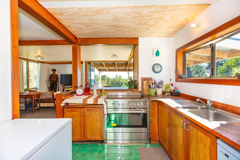 Property details for 120 Maungatawhiri Road, Raglan, 3295