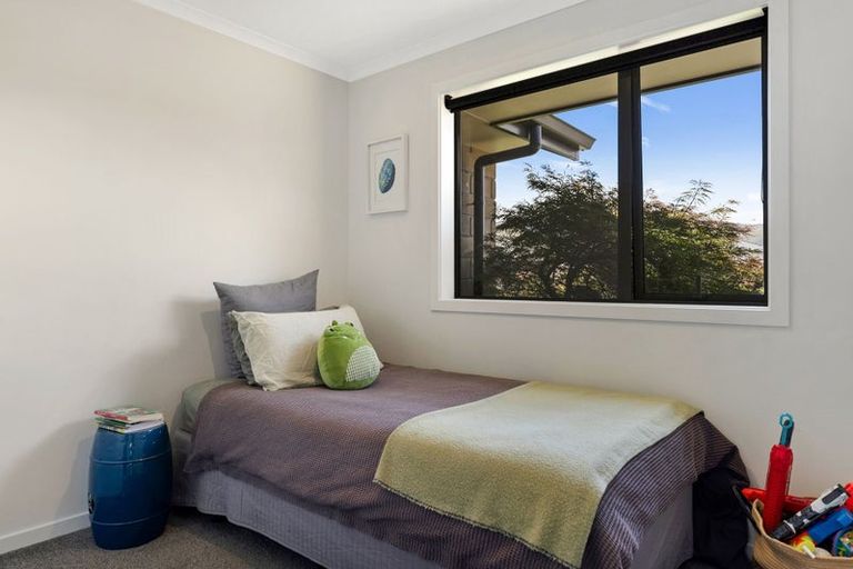 Photo of property in 22 Magnetic Place, Cromwell, 9310