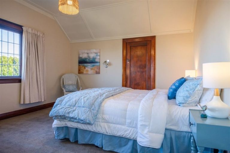 Photo of property in 17 Wycolla Avenue, Saint Clair, Dunedin, 9012