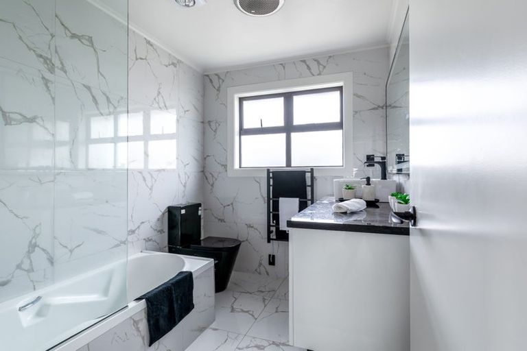 Photo of property in 15 Milan Road, Papatoetoe, Auckland, 2025