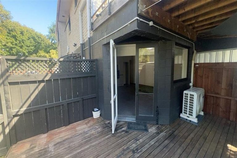 Photo of property in 54 Redoubt Road, Clover Park, Auckland, 2105