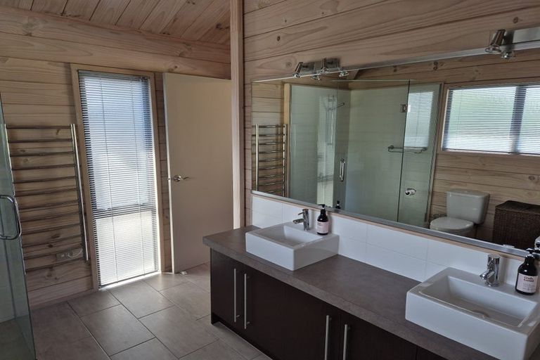 Photo of property in 101 Vista Paku, Pauanui, Hikuai, 3579